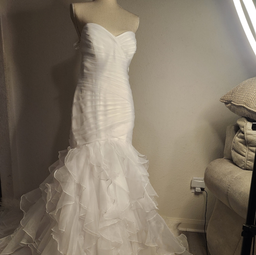 David's Bridal Ivory Satin Dress
